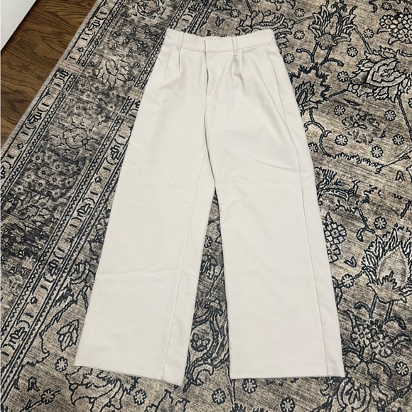 Abercrombie & Fitch Cream Wide-Leg Trousers - Picture 4 of 5